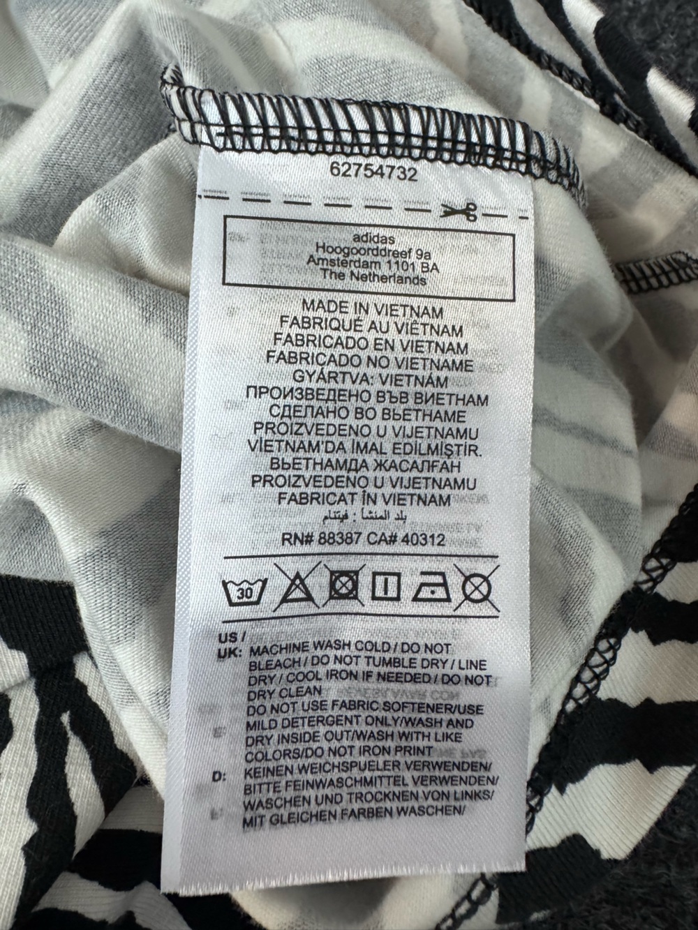 NEW Adidas Animal All Over Dress Small - Picture 7 of 12